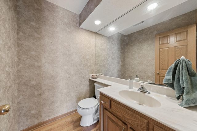 3510 Wedgewood Lane N, Plymouth, MN 55441