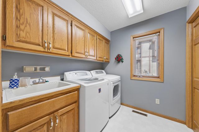 3510 Wedgewood Lane N, Plymouth, MN 55441