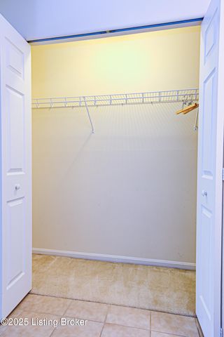 714 La Fontenay Ct, Louisville, KY 40223