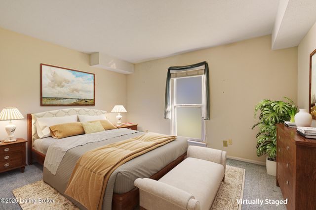 714 La Fontenay Ct, Louisville, KY 40223