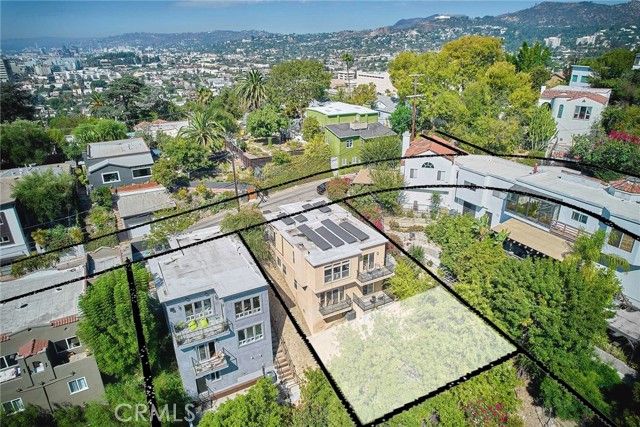 3822 Clayton Avenue, Los Angeles, CA 90027