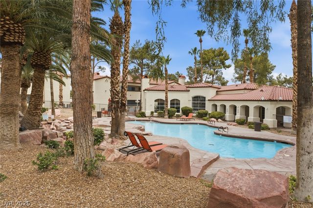 2975 Bluegrass Lane 523, Henderson, NV 89074