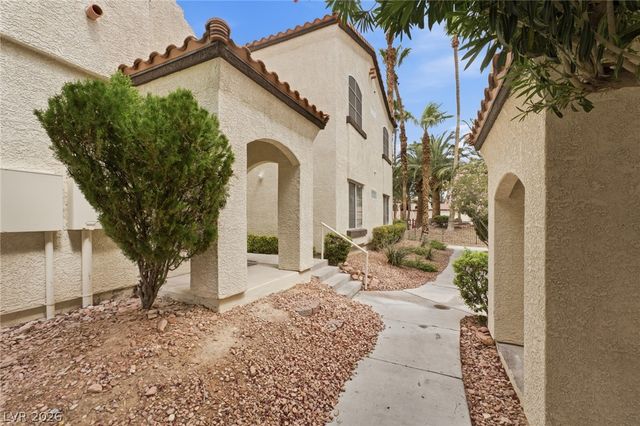 2975 Bluegrass Lane 523, Henderson, NV 89074