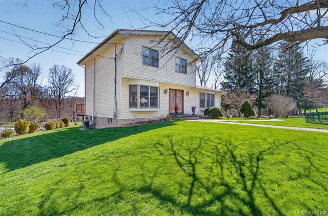 15 Rena Marie Circle, Washingtonville, NY 10992