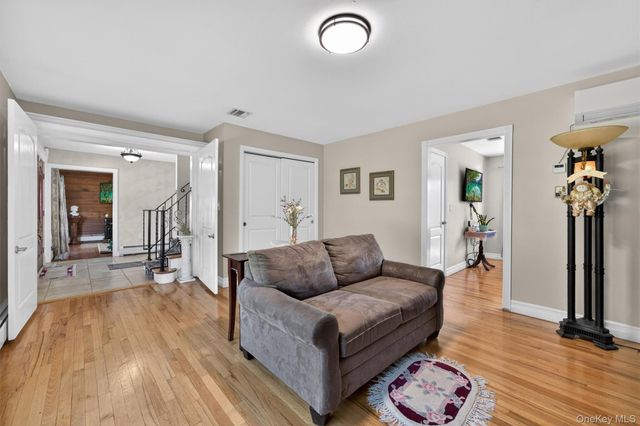 15 Rena Marie Circle, Washingtonville, NY 10992