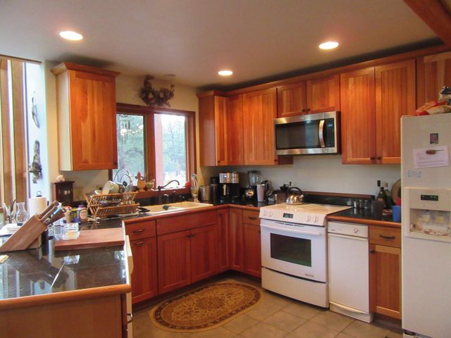 16144 Sprague River Road, Chiloquin, OR 97624