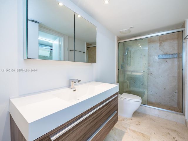 9 Island Ave 2211, Miami Beach, FL 33139