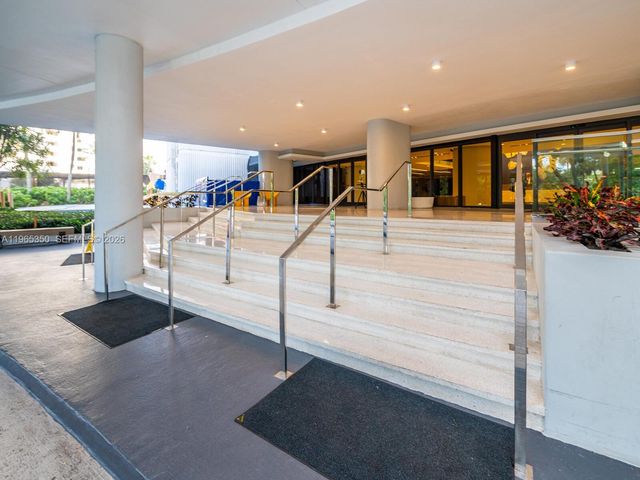 9 Island Ave 2211, Miami Beach, FL 33139