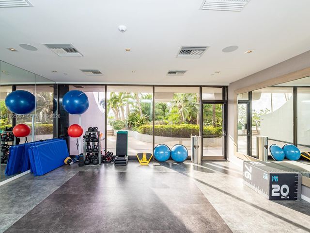 9 Island Ave 2211, Miami Beach, FL 33139