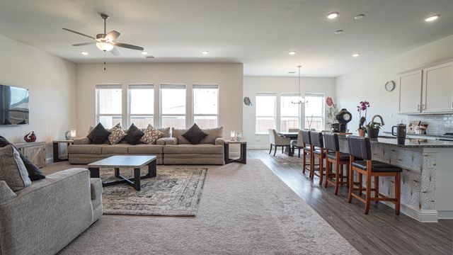 829 Spruce Street, Lavon, TX 75166
