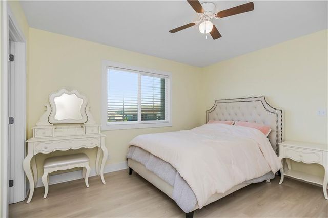 6709 NW 105th Street, Kansas City, MO 64154