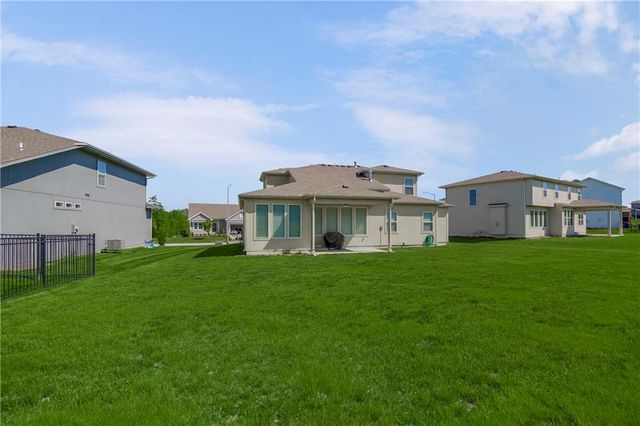 6709 NW 105th Street, Kansas City, MO 64154