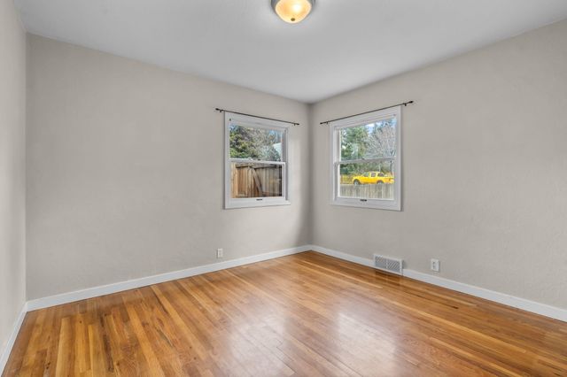 1119 NE 9th Street, Bend, OR 97701