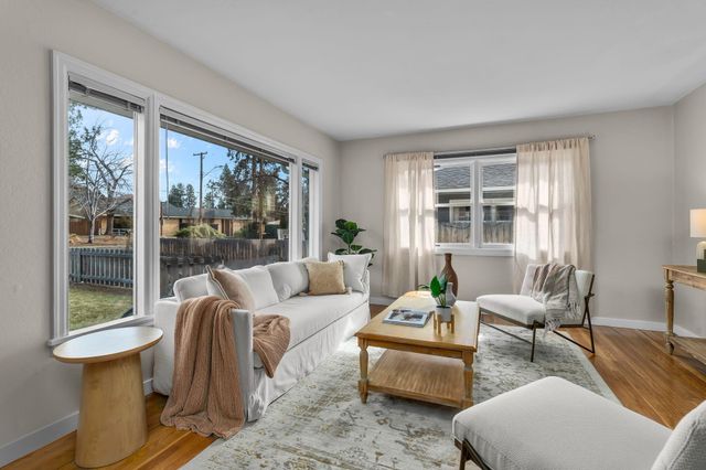 1119 NE 9th Street, Bend, OR 97701