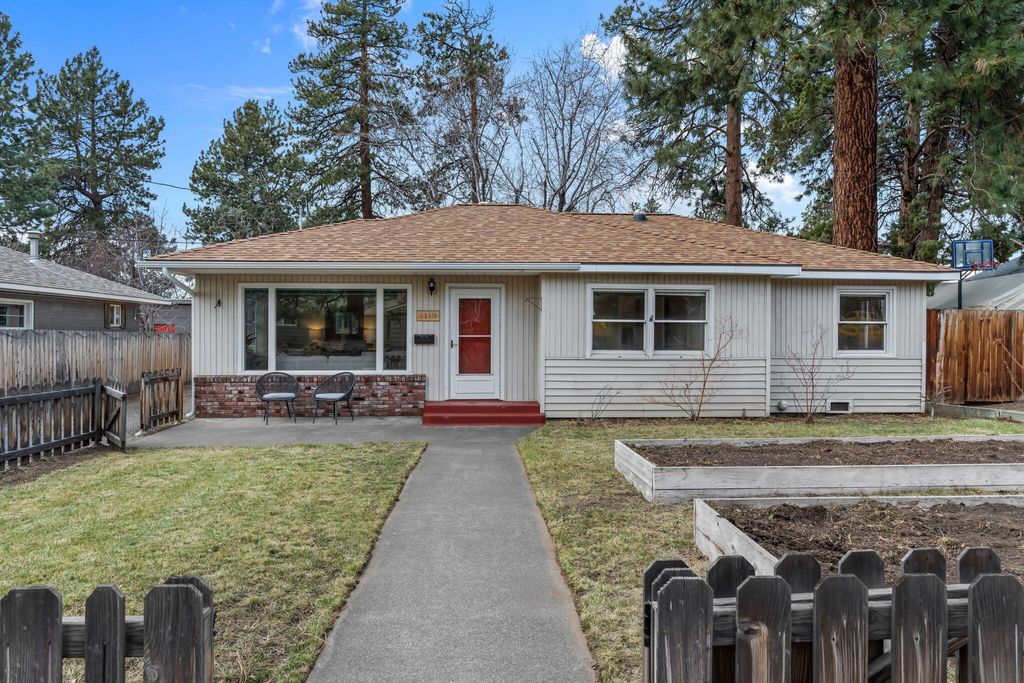 1119 NE 9th Street, Bend, OR 97701