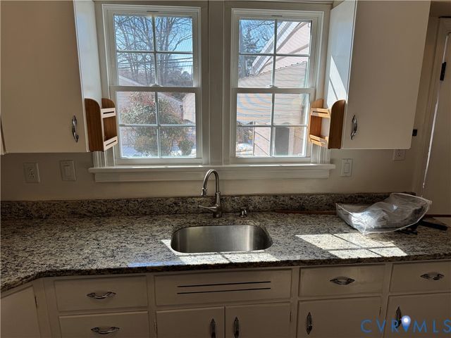 7803 Hermitage Rd, Henrico, VA 23228