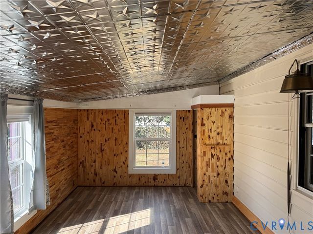 7803 Hermitage Rd, Henrico, VA 23228