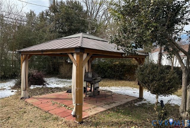 7803 Hermitage Rd, Henrico, VA 23228