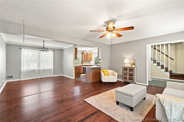 1103 Carriage Lane, New Albany, IN 47150