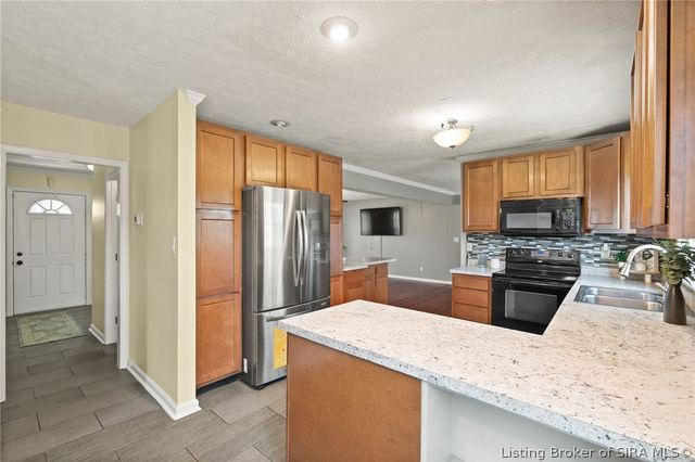 1103 Carriage Lane, New Albany, IN 47150