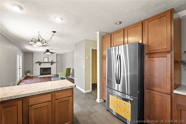 1103 Carriage Lane, New Albany, IN 47150