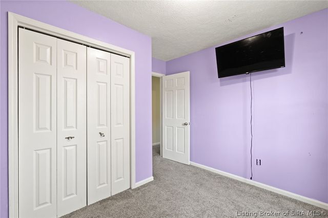 1103 Carriage Lane, New Albany, IN 47150