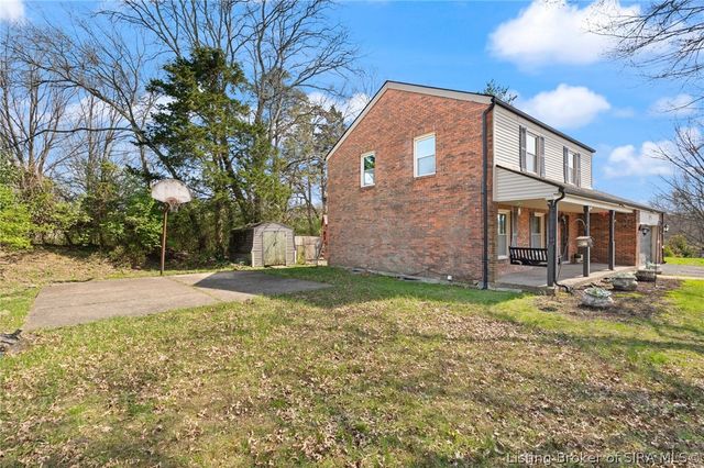 1103 Carriage Lane, New Albany, IN 47150