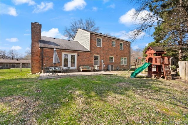 1103 Carriage Lane, New Albany, IN 47150