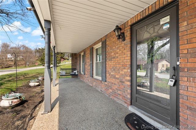 1103 Carriage Lane, New Albany, IN 47150