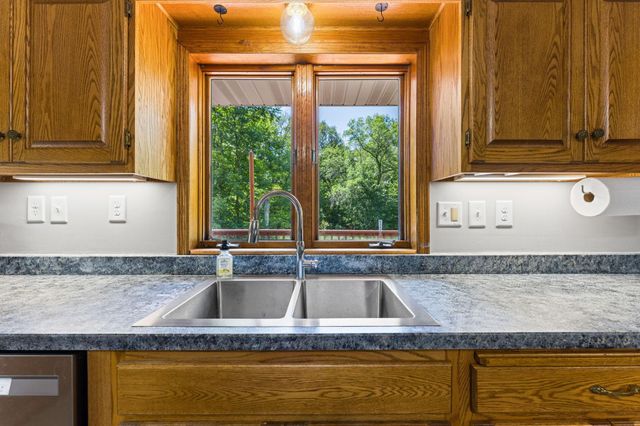 21060 Victory Lane, Taylors Falls, MN 55084