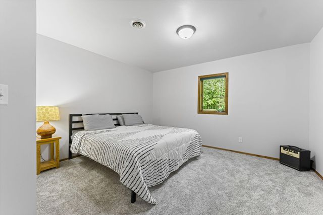 21060 Victory Lane, Taylors Falls, MN 55084