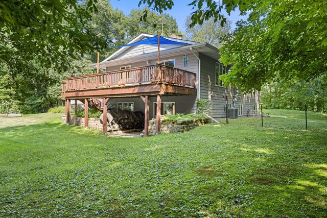 21060 Victory Lane, Taylors Falls, MN 55084