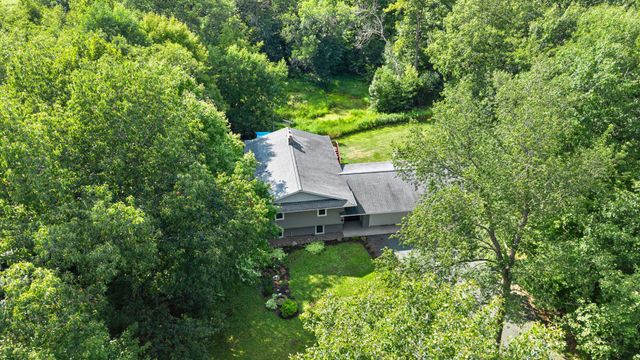 21060 Victory Lane, Taylors Falls, MN 55084