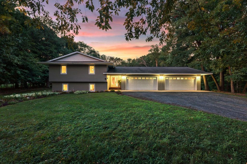 21060 Victory Lane, Taylors Falls, MN 55084