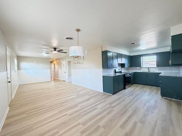 509 N Ballard Street, Brownfield, TX 79316