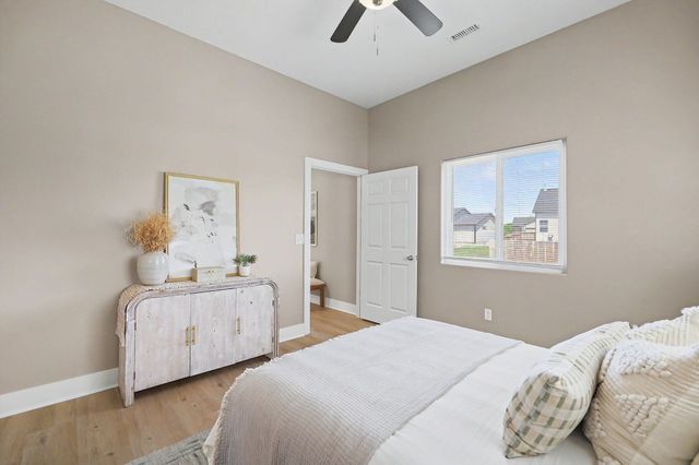 724 N Redbud Ave, Valley Center, KS 67147