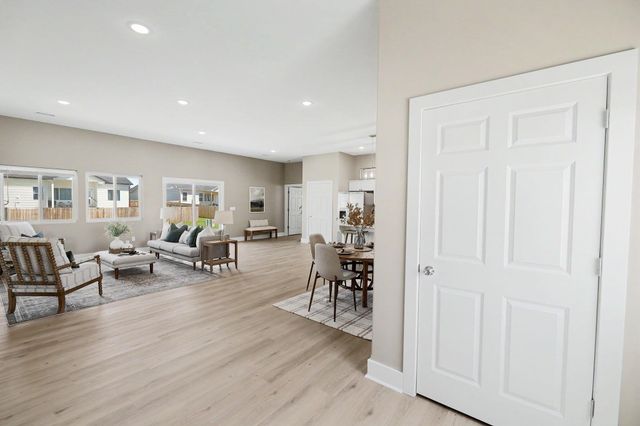 724 N Redbud Ave, Valley Center, KS 67147