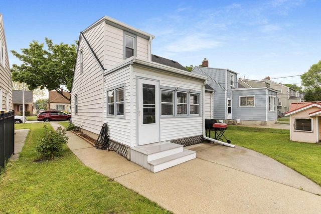 3834 S 14th STREET, Milwaukee, WI 53221