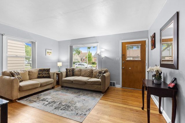 3834 S 14th STREET, Milwaukee, WI 53221