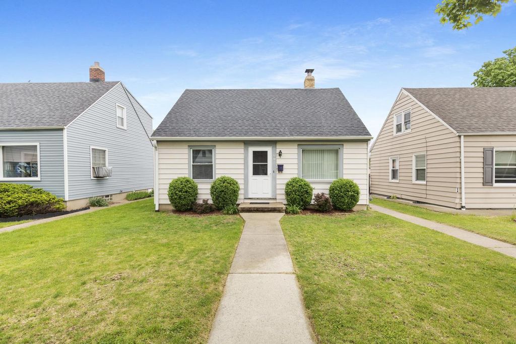 3834 S 14th STREET, Milwaukee, WI 53221