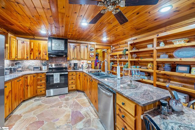 2771 Abercrombie Road, Fountain Inn, SC 29644