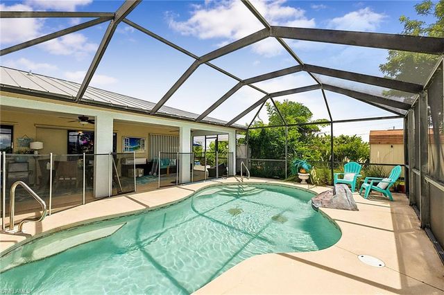 1206 NW 11th TER, Cape Coral, FL 33993