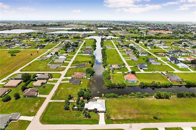 1206 NW 11th TER, Cape Coral, FL 33993