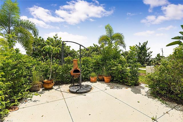 1206 NW 11th TER, Cape Coral, FL 33993