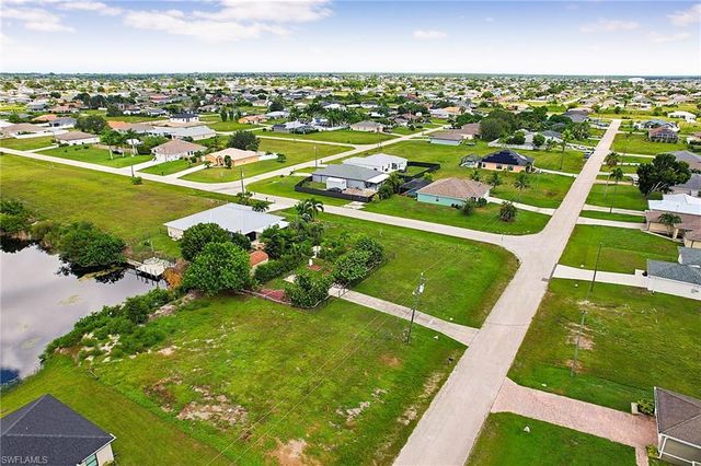 1206 NW 11th TER, Cape Coral, FL 33993