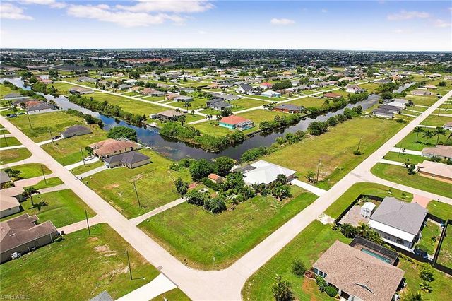 1206 NW 11th TER, Cape Coral, FL 33993