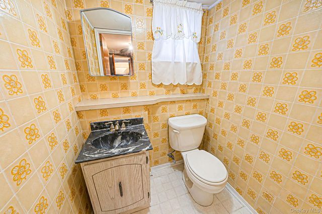 312 W 16th Street, Deer Park, NY 11729