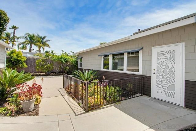 1027-29 Knowles Ave, Carlsbad, CA 92008