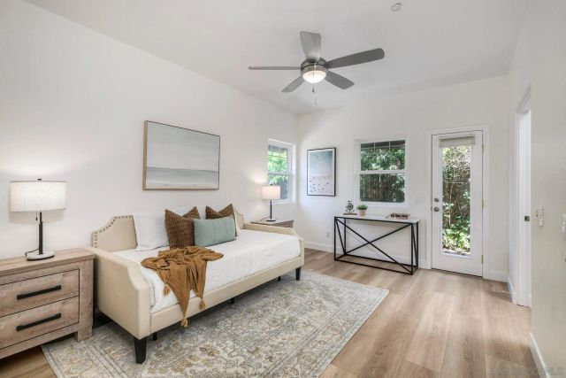 1027-29 Knowles Ave, Carlsbad, CA 92008