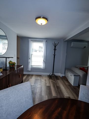 17 Lombard St, Springfield, MA 01105
